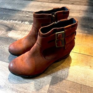 Sorel booties 7.5